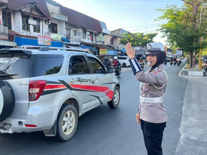 Cegah Kemacetan saat Pagi Hari, Satlantas Polresta Palangka Raya Atur Arus Lalin di Zona Padat Pengendara