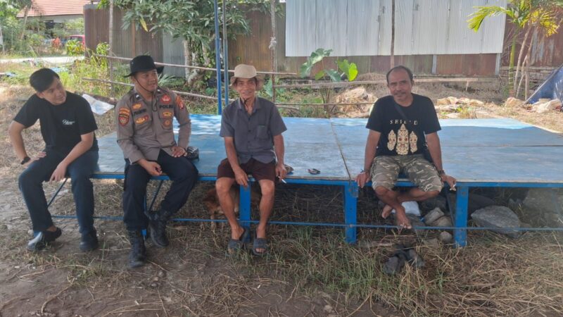 Sambangi Warga Kelurahan Pager, Bhabinkamtibmas Pererat Kemitraan dan Sampaikan Pesan Kamtibmas