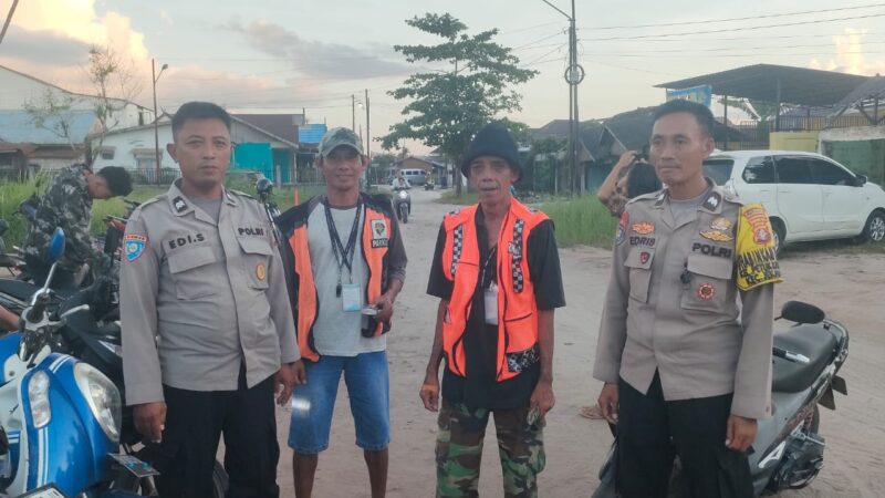 Patroli di Area Pasar, Polsek Pahandut Imbau Masyarakat Waspada Kriminalitas dan Premanisme