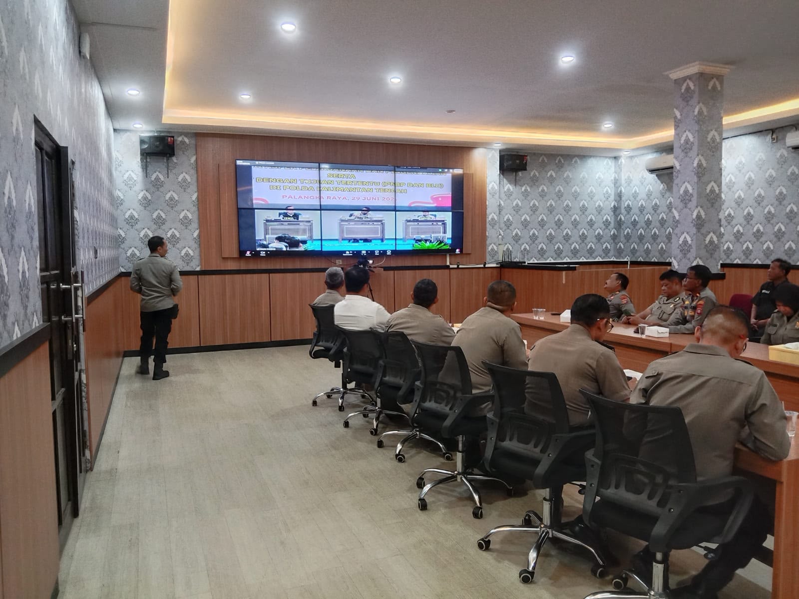 Polresta Palangka Raya Ikuti Taklimat Akhir Audit Kinerja Tahap II Itwasum Polri Secara Virtual