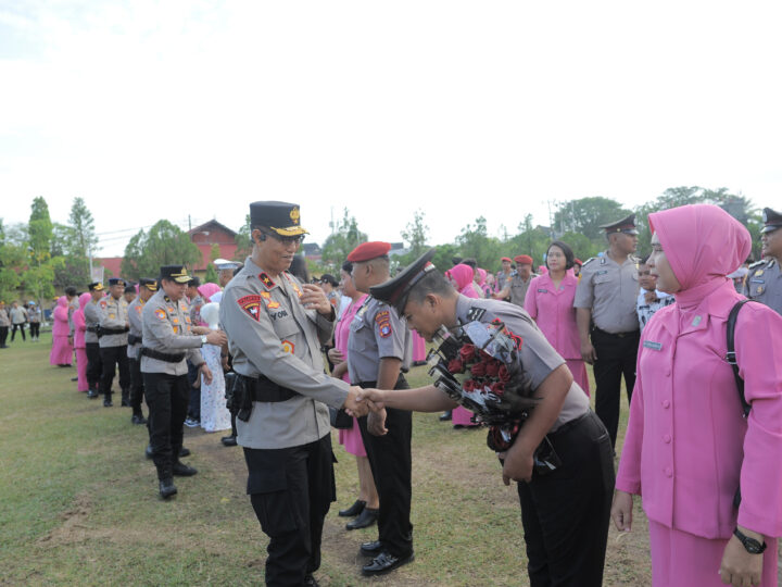 Momentum Hari Bhayangkara ke-80, 863 Personel Polda Kalteng dan Polres Jajaran Naik Pangkat