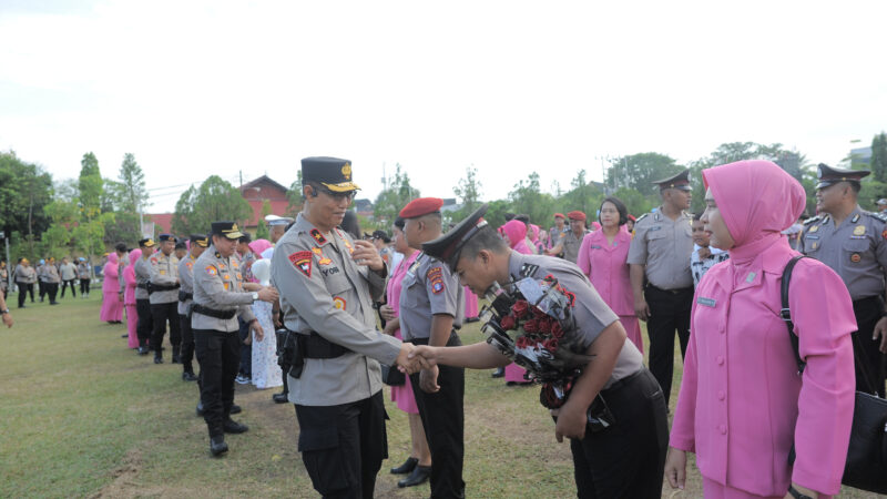 Momentum Hari Bhayangkara ke-80, 863 Personel Polda Kalteng dan Polres Jajaran Naik Pangkat