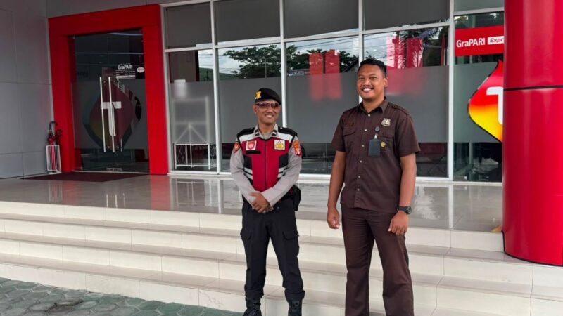 Patroli Satsamapta Polresta Palangka Raya Sambangi Grapari Telkomsel dan Kantor PLN UP3
