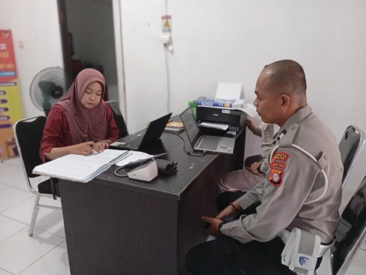Seksi Dokkes Polresta Palangka Raya Berikan Layanan Kesehatan di Poliklinik