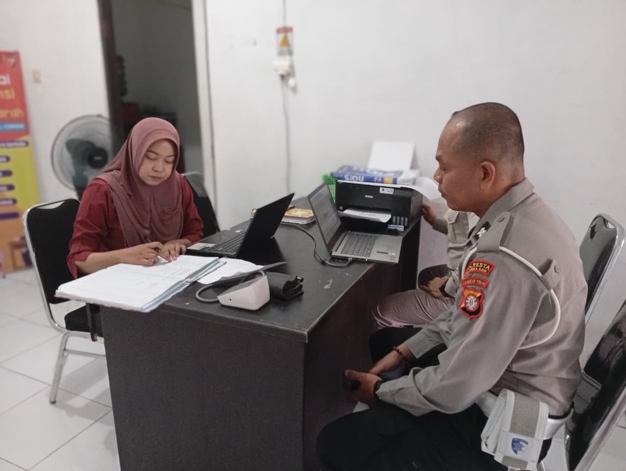 Seksi Dokkes Polresta Palangka Raya Berikan Layanan Kesehatan di Poliklinik