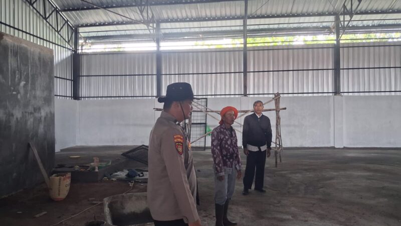 Di Kelurahan Kereng Bangkirai, Bhabinkamtibmas Polsek Sabangau Sosialisasikan Layanan Polri 110