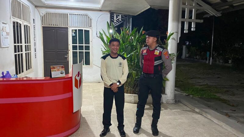 Patroli ke Kantor Bawaslu, Personel Satsamapta Polresta Palangka Raya Tanyakan Situasi Kamtibmas