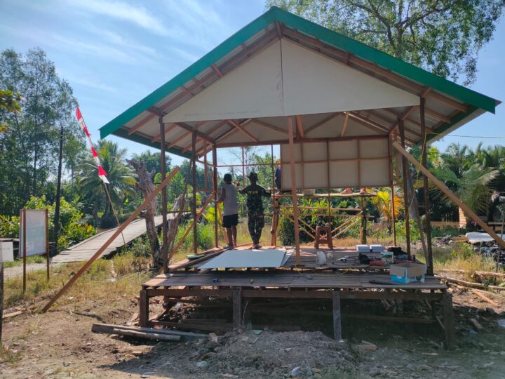 Pos Kamling TMMD Ke-129 Makin Berbentuk, Peltu Wahyu: Dibangun untuk Keamanan dan Kebersamaan Warga