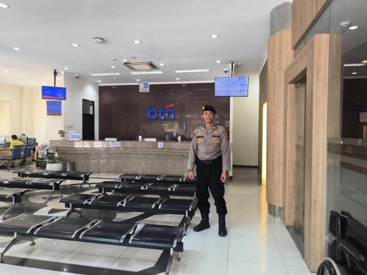 Jelang Akhir Pekan, Satpamobvit Polresta Palangka Raya Perketat Pengamanan Perbankan