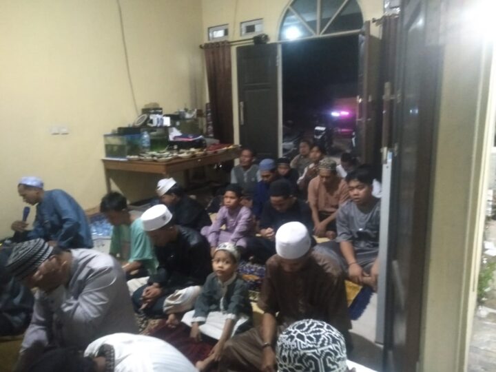 Di Petuk Barunai, Polsek Rakumpit Ikuti Shalat Hajat dan Doa Bersama Keberangkatan Umrah Warga