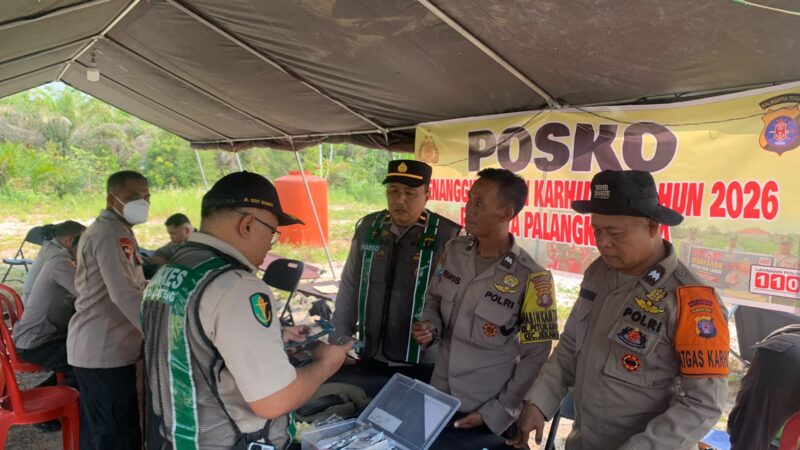 Polda Kalteng Salurkan 400 Masker KN95, Vitamin dan Oxycan untuk Personel di Pos Karhutla