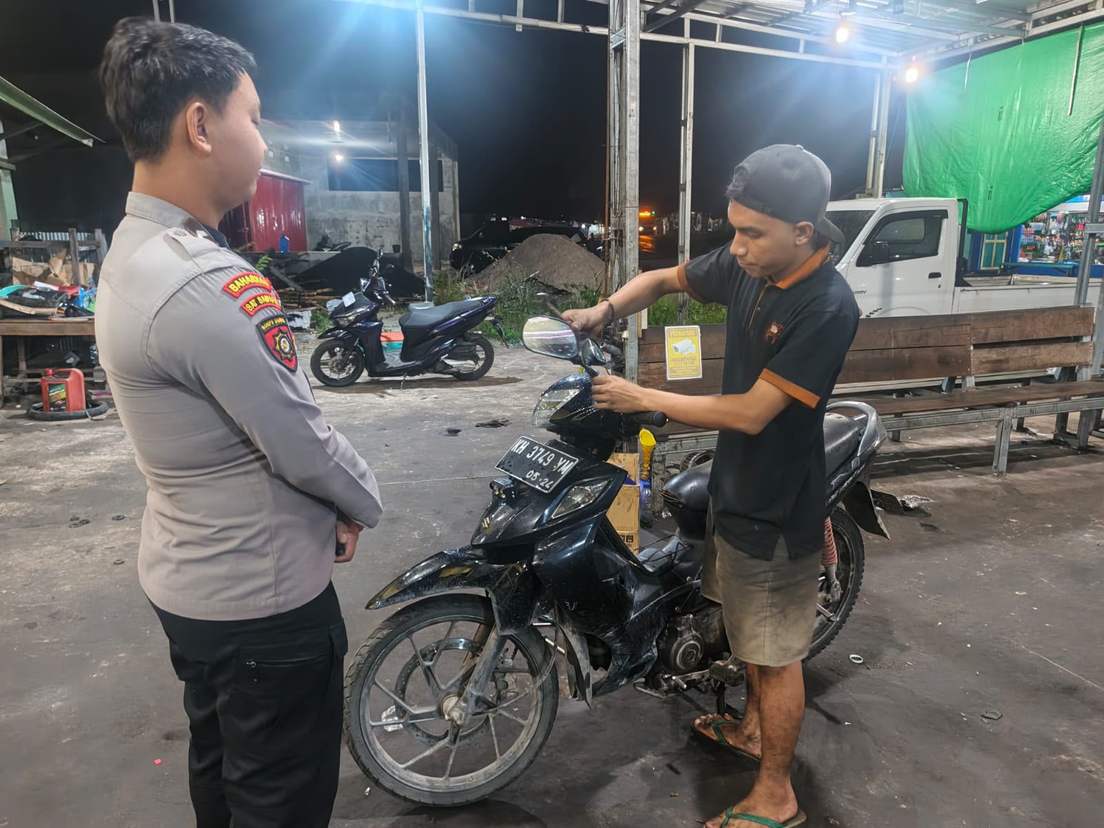Datangi Bengkel Motor, Polsek Rakumpit Sosialisasikan Larangan Pemakaian Knalpot Brong