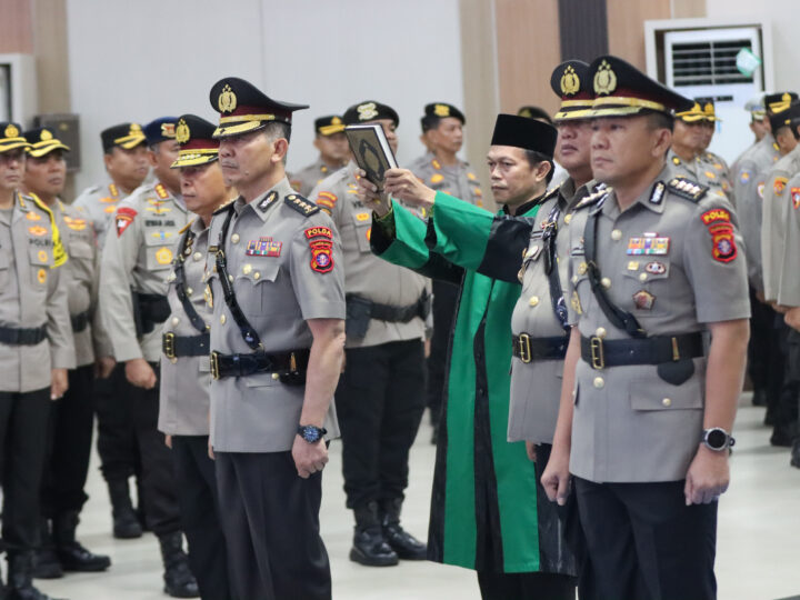 Kapolda Kalteng Pimpin Sertijab Irwasda, Karo SDM dan 2 Kapolres