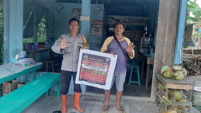 Terus Cegah Karhutla, Bhabinkamtibmas Polsek Pahandut Sambangi Warga Petuk Katimpun