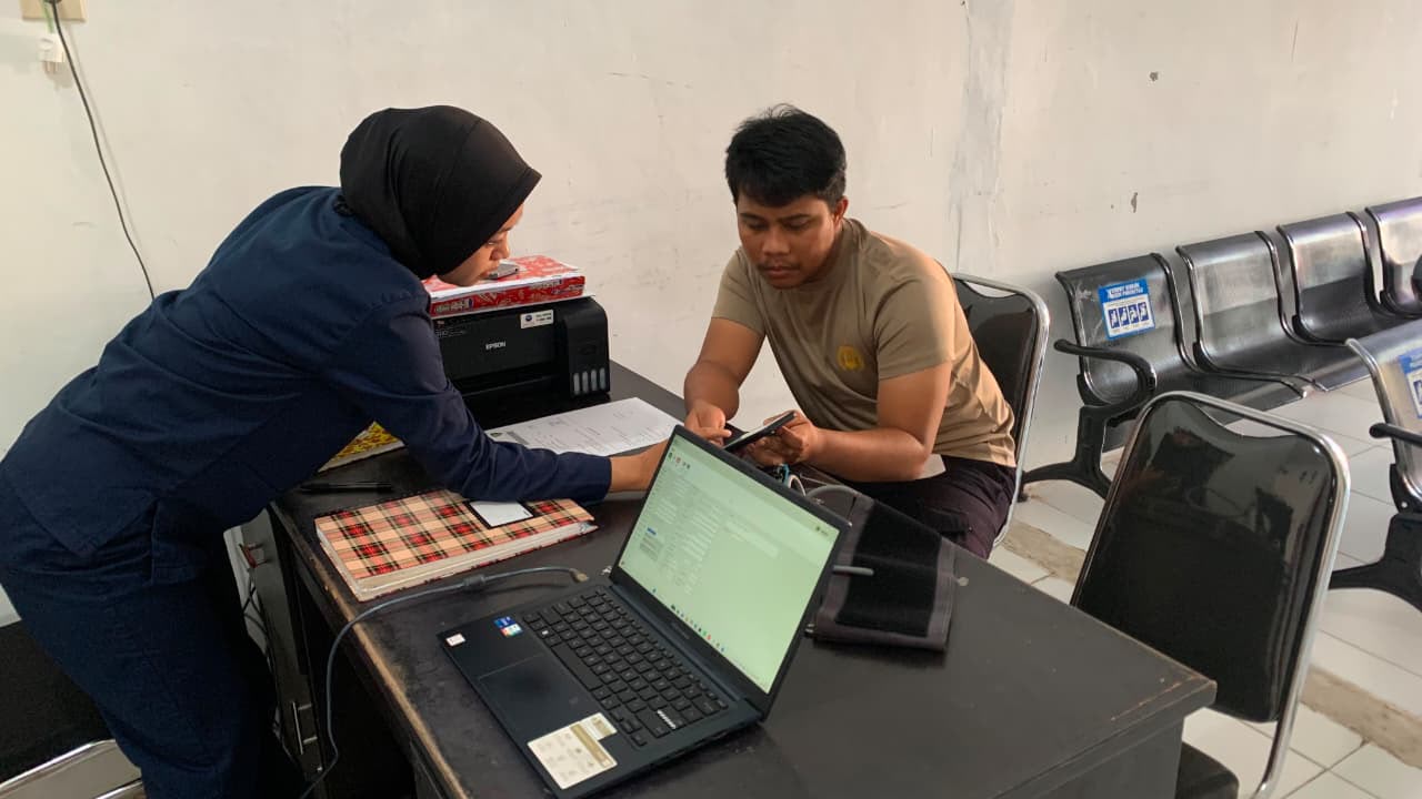 Layani Kesehatan Personel dan Keluarga, Sidokkes Polresta Palangka Raya Gelar Pelayanan Medis di Klinik