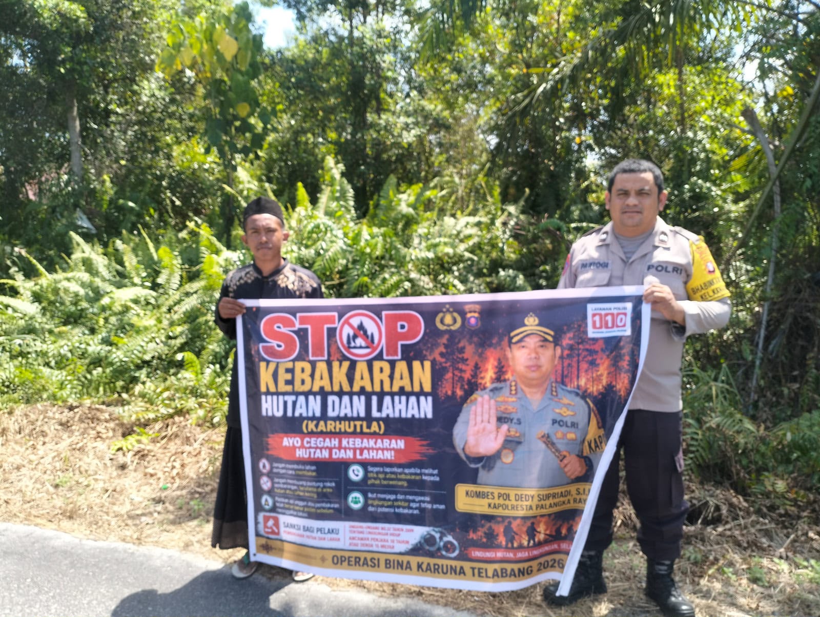 Sambang Dialogis, Polsek Bukit Batu Ajak Warga Cegah Karhutla Sejak Dini
