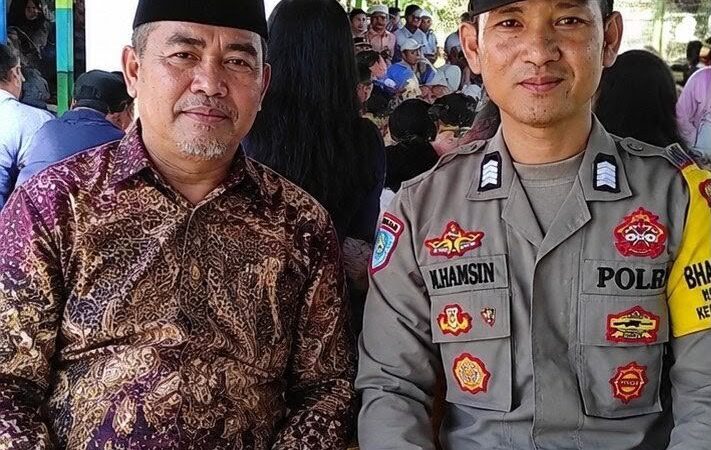 Stop Karhutla, Bhabinkamtibmas Pahandut Sosialisasikan Bahaya Karhutla ke Warga