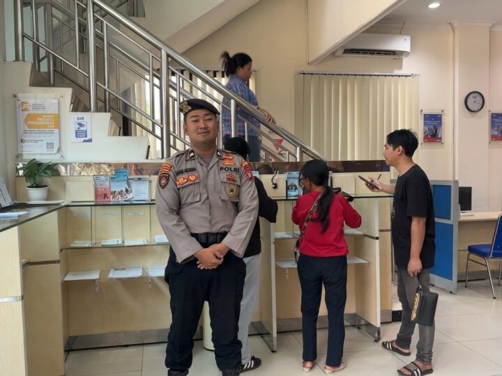 Pastikan Aktivitas Nasabah Aman, Satpamobvit Polresta Palangka Raya Perketat Pengamanan Bank