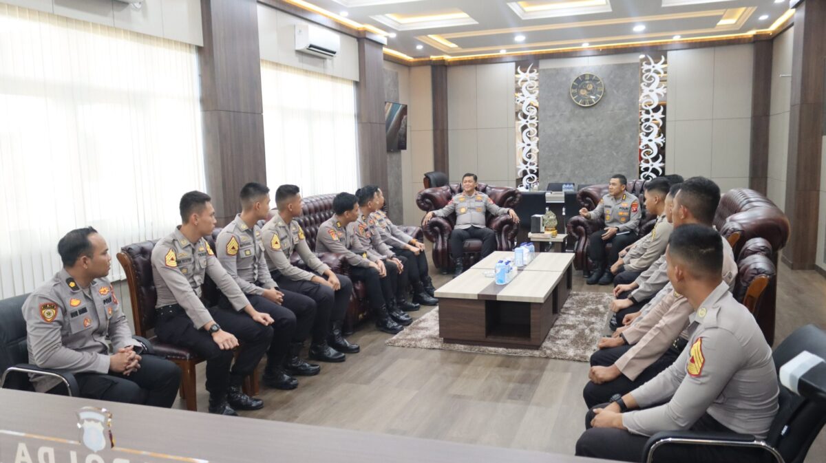 Silaturahmi Bersama Taruna Akpol, Kapolda Kalteng: Beri Manfaat Nyata dan Inspiratif Bagi Siswa di Sekolah Rakyat