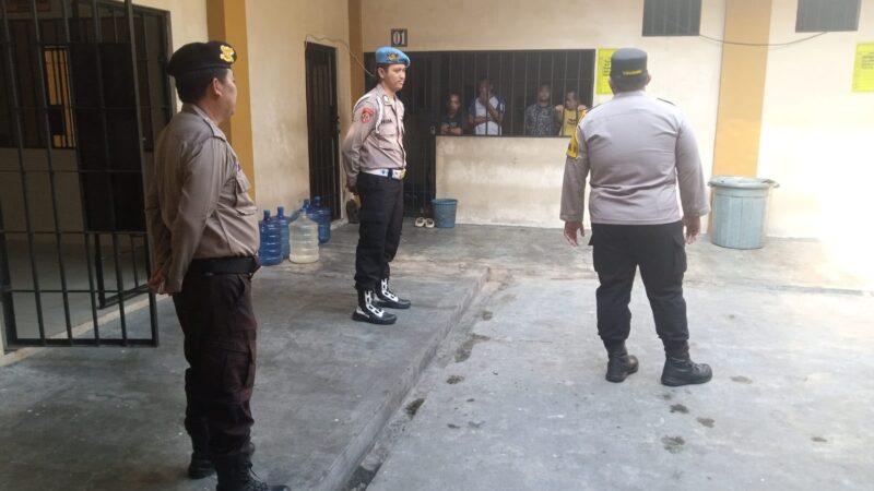 Rutin Awasi di Rutan, Pamapta I SPKT Polresta Palangka Raya Pastikan Kondisi Tahanan tetap Aman