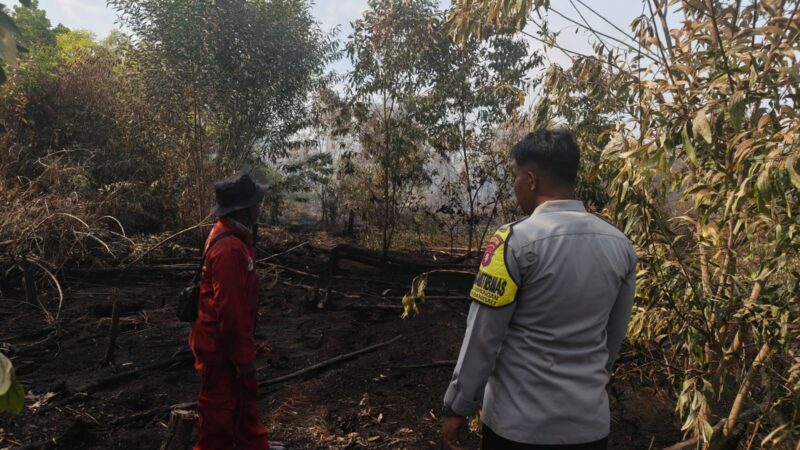 Respon Cepat Tanggapi Karhutla, Polsek Sabangau Cek Hot Spot di Kawasan Jalan Kahuripan
