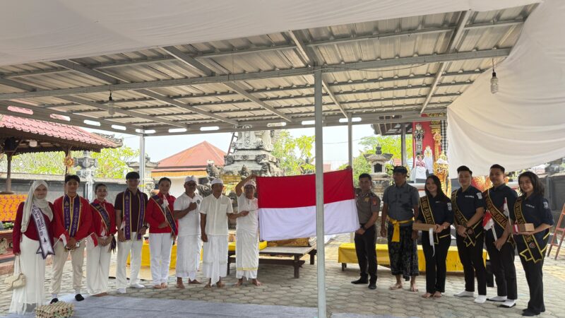 Sambut HUT ke-81  RI, Personel dan Duta Humas Polda Kalteng Anjangsana ke Rumah Ibadah dan Panti Asuhan