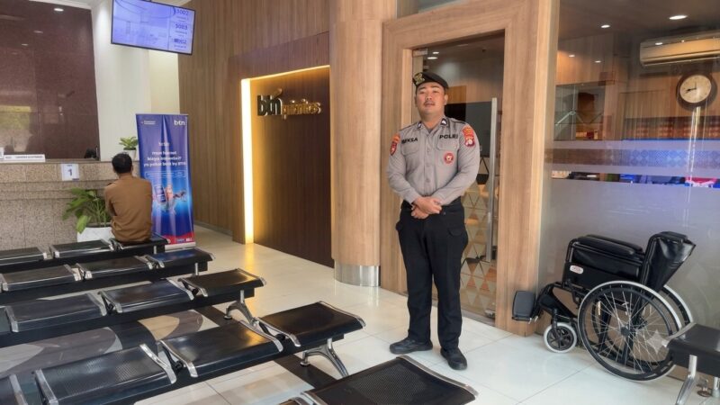 Pastikan Objek Vital Aman, Satpamobvit Polresta Palangka Raya Sambangi Bank