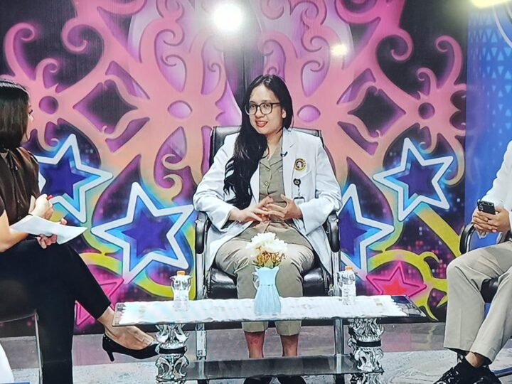 Jaga Kesehatan di Tengah Karhutla, Rumkit Bhayangkara Ajak Masyarakat Waspadai Dampak Asap Melalui Kalteng Bicara TVRI