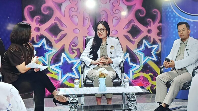 Jaga Kesehatan di Tengah Karhutla, Rumkit Bhayangkara Ajak Masyarakat Waspadai Dampak Asap Melalui Kalteng Bicara TVRI