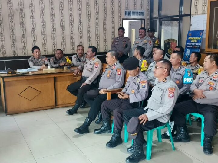 Perkuat Mental Personel, Polsek Pahandut Ikuti Binrohtal Secara Virtual