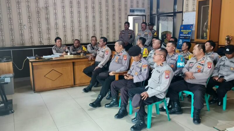 Perkuat Mental Personel, Polsek Pahandut Ikuti Binrohtal Secara Virtual