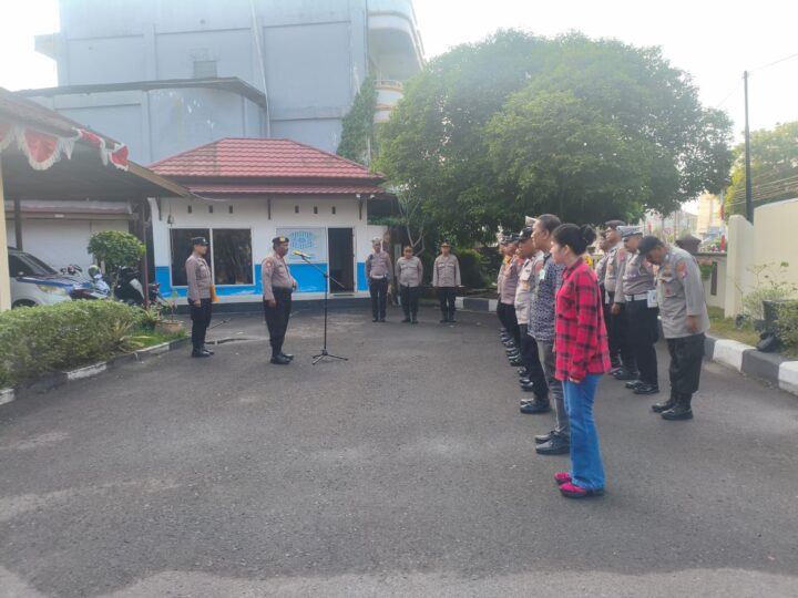 Berikan Amanat, Kanitsamapta Polsek Pahandut Imbau Personel Tetap Jaga Soliditas