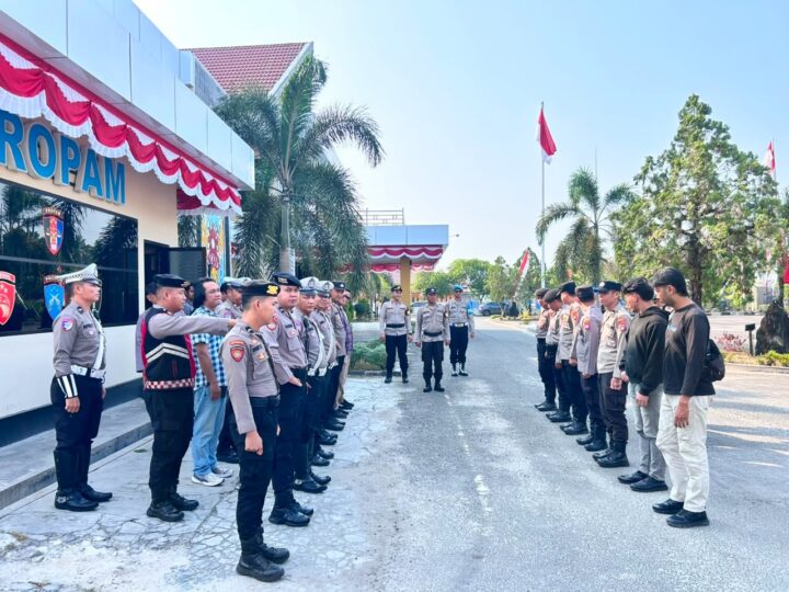 Sebelum Pelayanan, Pamapta III SPKT dan Piket Fungsi Polresta Palangka Raya Apel Bersama