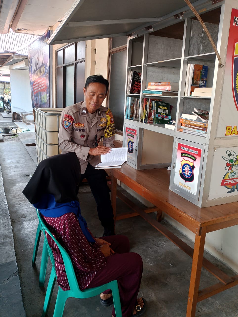 Dukung Budaya Literasi, Polsek Pahandut Terus Jalankan Program Bajaka Presisi