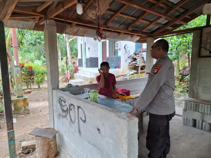 Sambangi Objek Wisata, Polsek Bukit Batu Sampaikan Imbauan Kamtibmas dan Keselamatan di TWA Batu Banama
