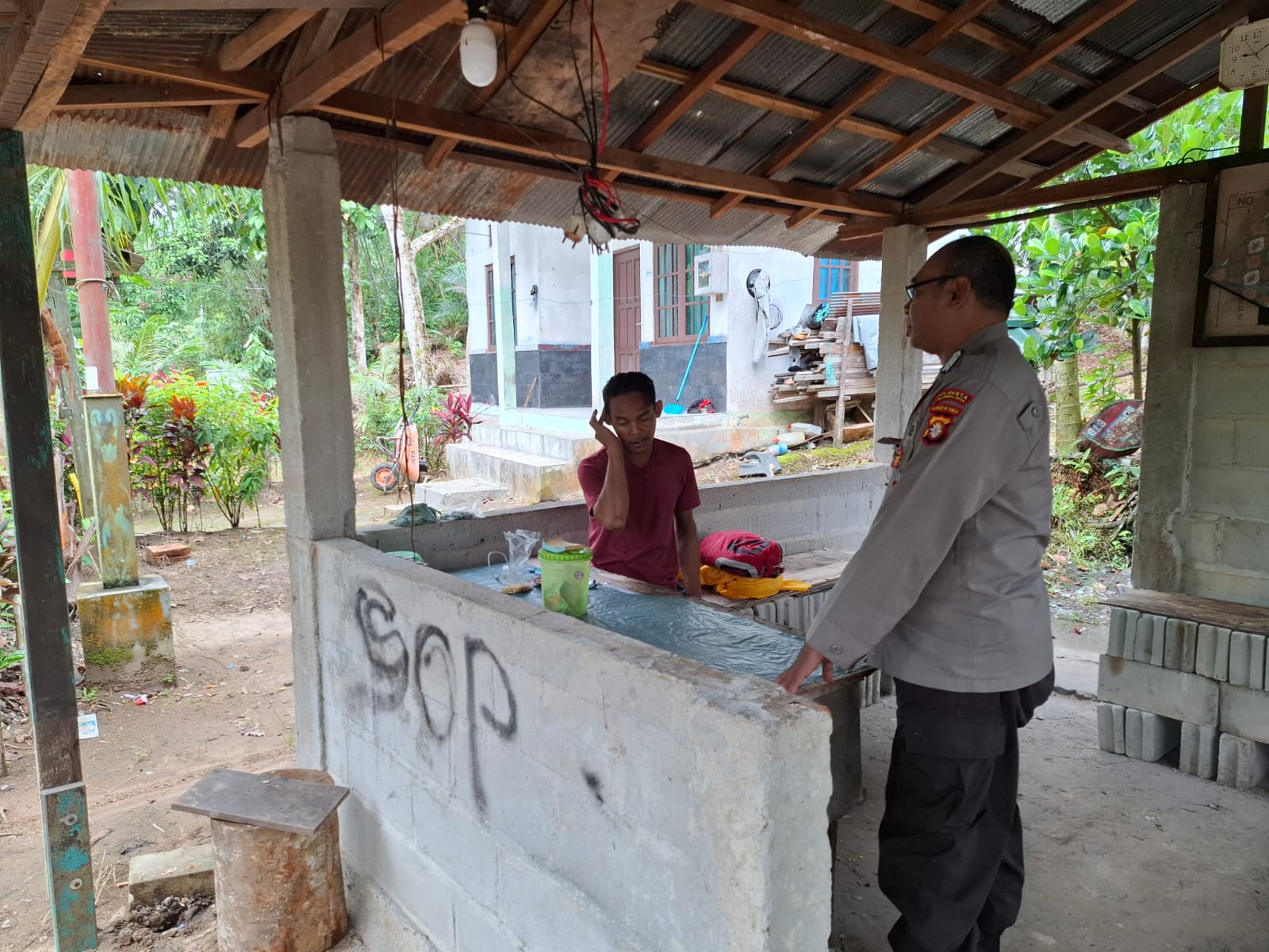Sambangi Objek Wisata, Polsek Bukit Batu Sampaikan Imbauan Kamtibmas dan Keselamatan di TWA Batu Banama