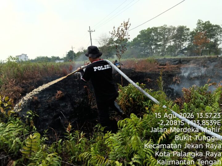 Satgas Karhutla Polresta Palangka Raya Padamkan Karhutla di Mahir Mahar Lingkar Luar