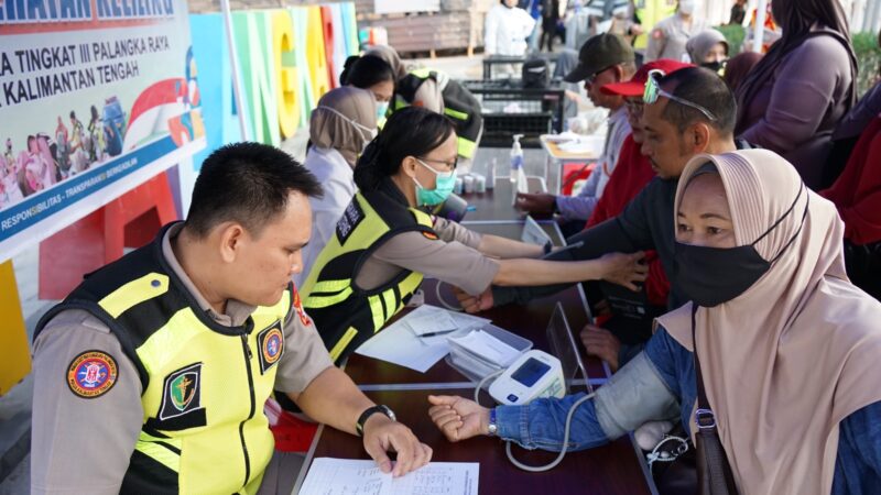 Sambut HUT RI ke-81, Rumkit Bhayangkara Polda Kalteng Hadirkan Layanan Kesehatan Gratis bagi Masyarakat di CFD