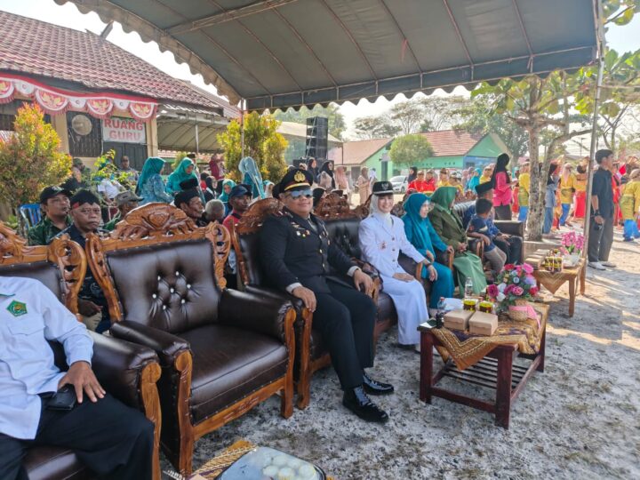 Peringatan HUT RI ke-81, Plh. Kapolsek Sabangau Hadiri Upacara di Kalampangan