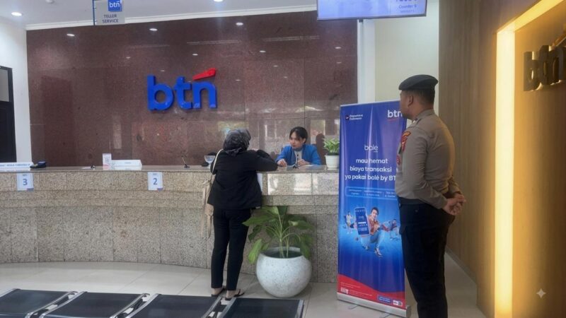 Gelar Pengamanan di Bank, Personel Satpamobvit Polresta Palangka Raya Pastikan Keamanan Perbankan