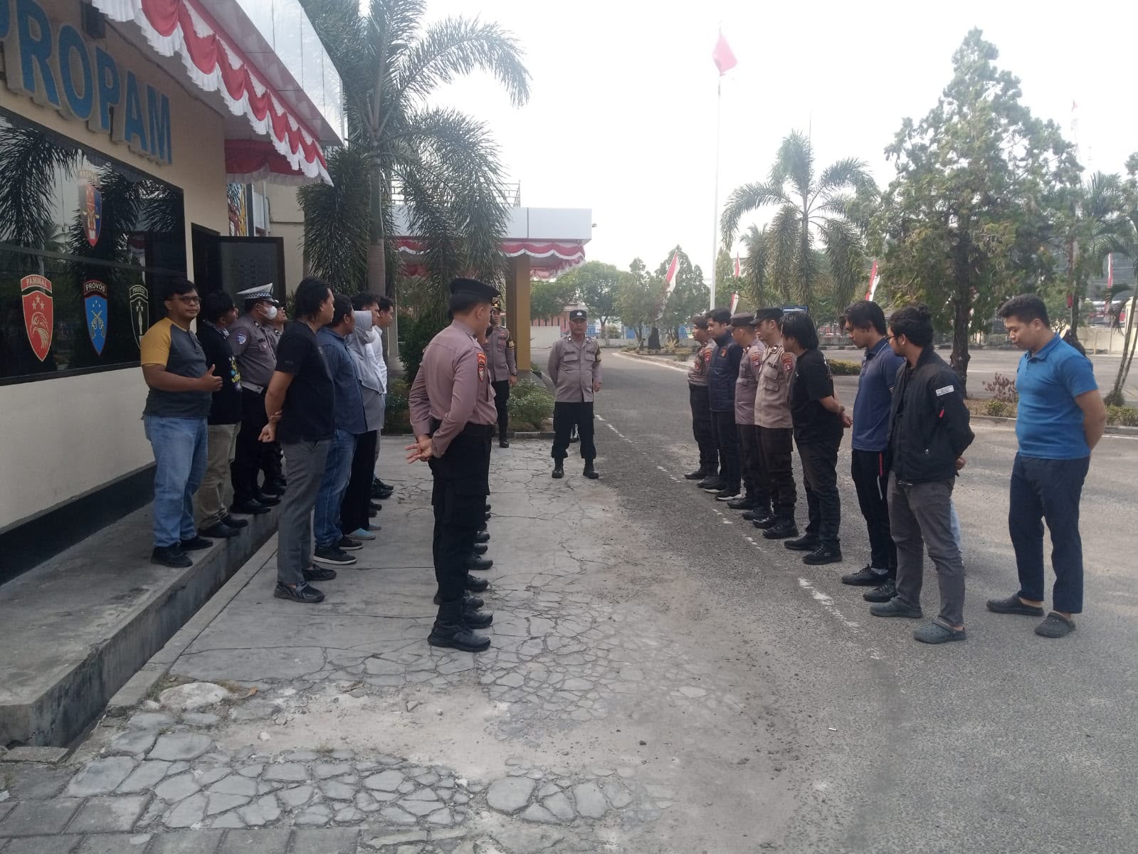 Usai Apel, Pamapta III SPKT Polresta Palangka Raya Cek Kondisi Tahanan