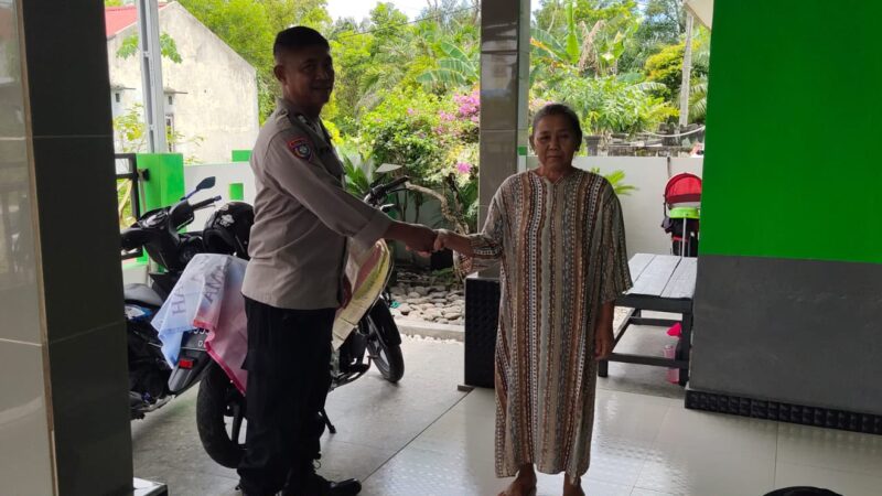 Sambangi Warganya, Polsek Sabangau Ajak Jaga Kondusivitas di Sabaru