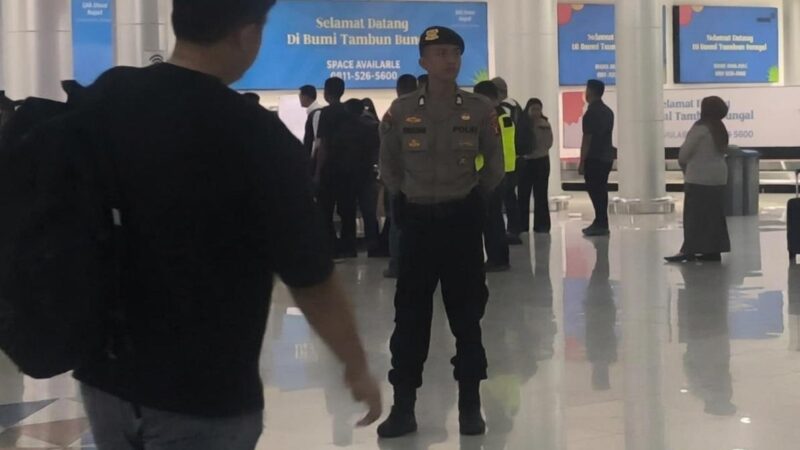 Hadir di Bandara Tjilik Riwut, Satpamobvit Polresta Palangka Raya Tinjau Kondusivitas Secara Kontinu