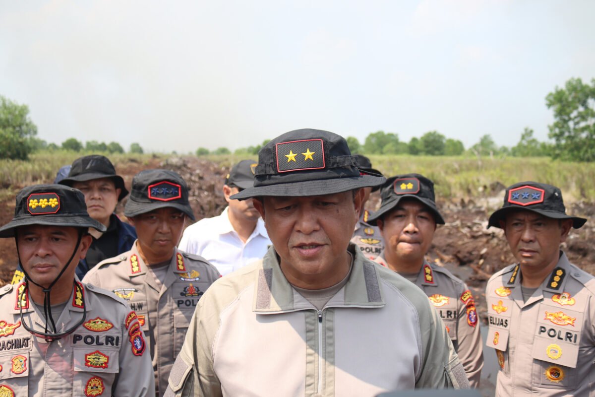 Kapolda Kalteng Pastikan Karhutla Tumbang Nusa Terkendali, Kanal Medson Jadi Strategi Perkuat Pemadaman