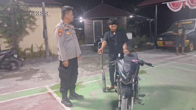 Tertib Berlalu Lintas, Polsek Rakumpit Tegur Pengendara Gunakan Knalpot Brong