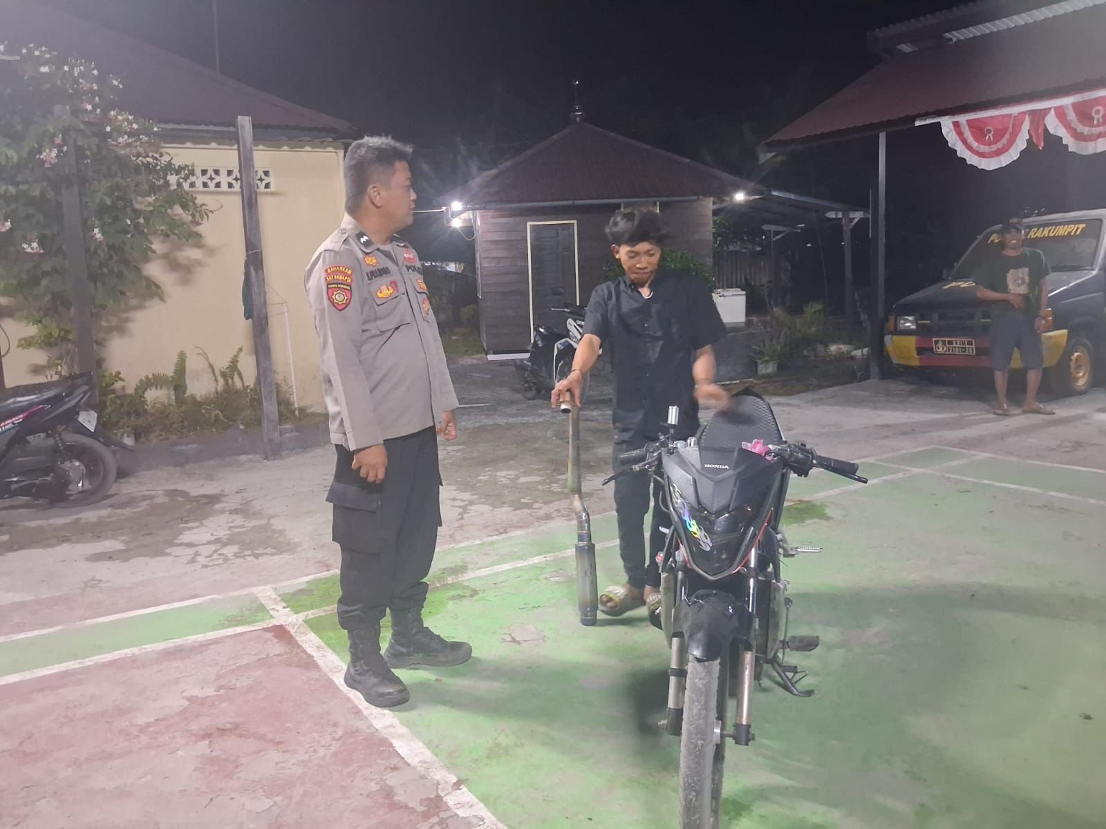 Tertib Berlalu Lintas, Polsek Rakumpit Tegur Pengendara Gunakan Knalpot Brong