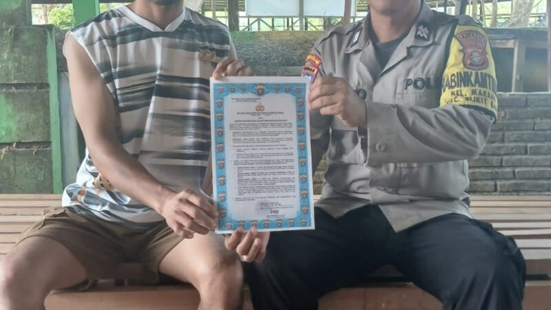 Patroli ke Mebel Warga di Marang, Polsek Bukit Batu Edukasi Layanan Polri 110