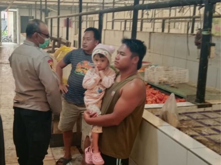 Polsek Bukit Batu Laksanakan Patroli dan Kunjungi Pasar Rakyat Tangkiling