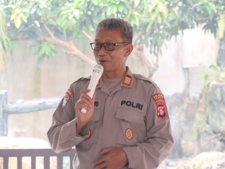 Rangkul Warga, Tim BKO Lemdiklat Polri Sosialisasikan Pencegahan Karhutla di Bukit Tunggal