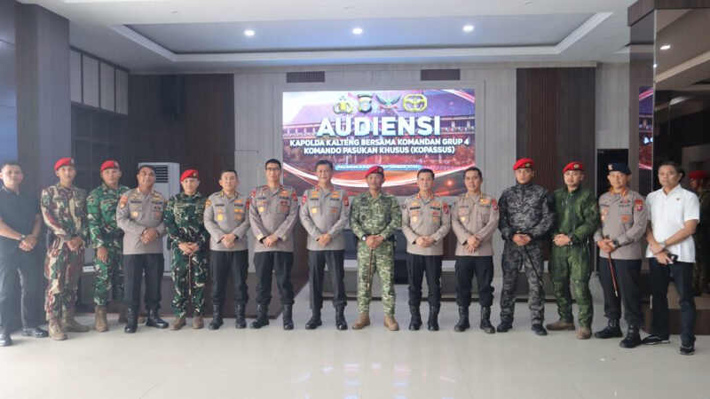 Perkuat Sinergitas TNI-Polri, Kapolda Kalteng Audiensi Bersama Kopassus Grup 4